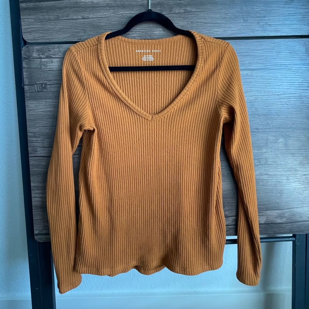 cute and comfy burnt orange long sleeve sweater